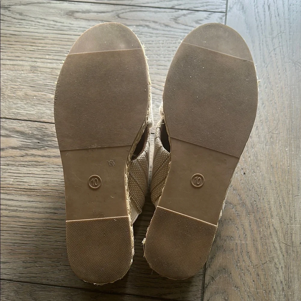 Universal Thread Cream Tan Knit Criss Cross Platform Espadrille Slide Sandals